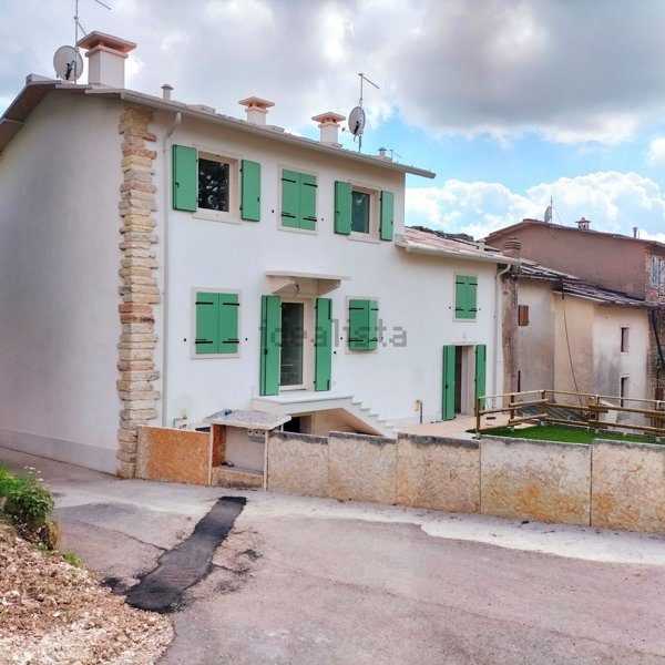 appartamento in vendita ad Erbezzo