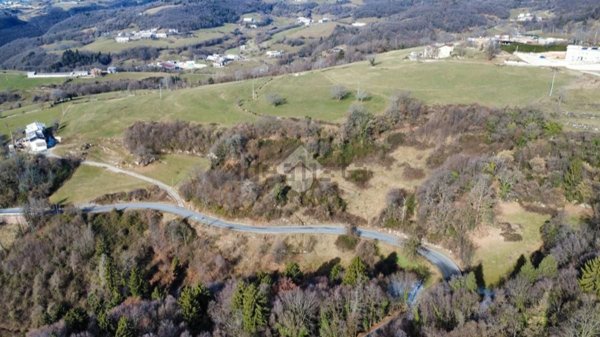 terreno agricolo in vendita ad Erbezzo in zona Cappella Fasani