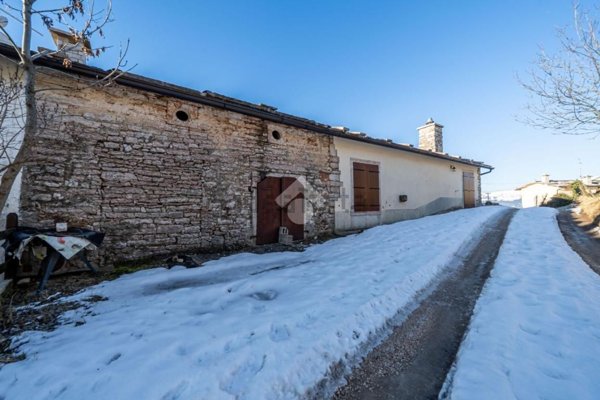 appartamento in vendita ad Erbezzo