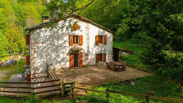 pentavano in vendita ad Erbezzo