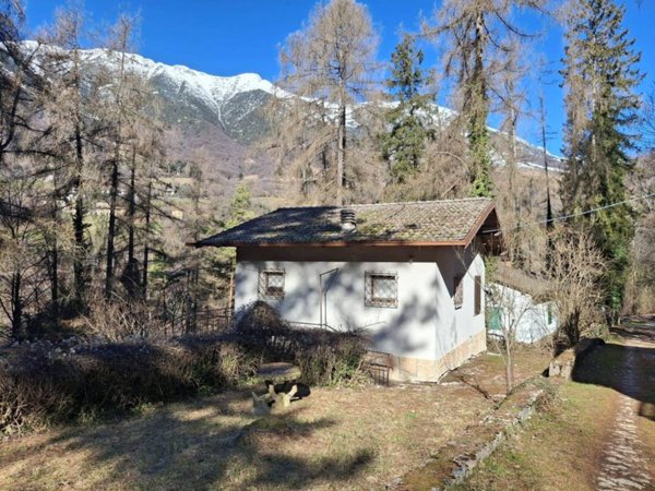 casa indipendente in vendita a Ferrara di Monte Baldo