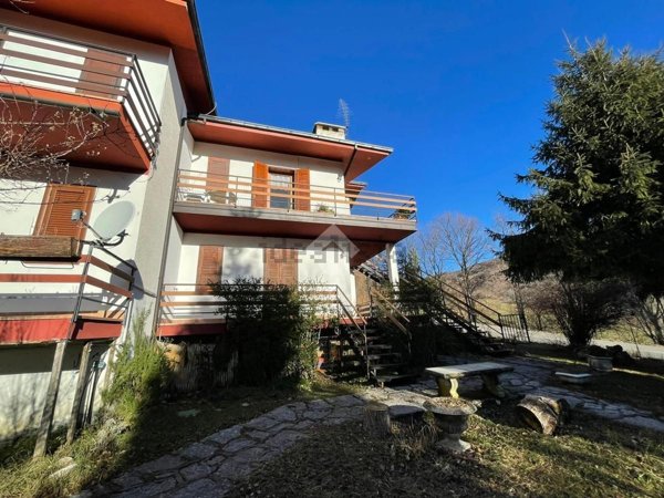 appartamento in vendita a Ferrara di Monte Baldo