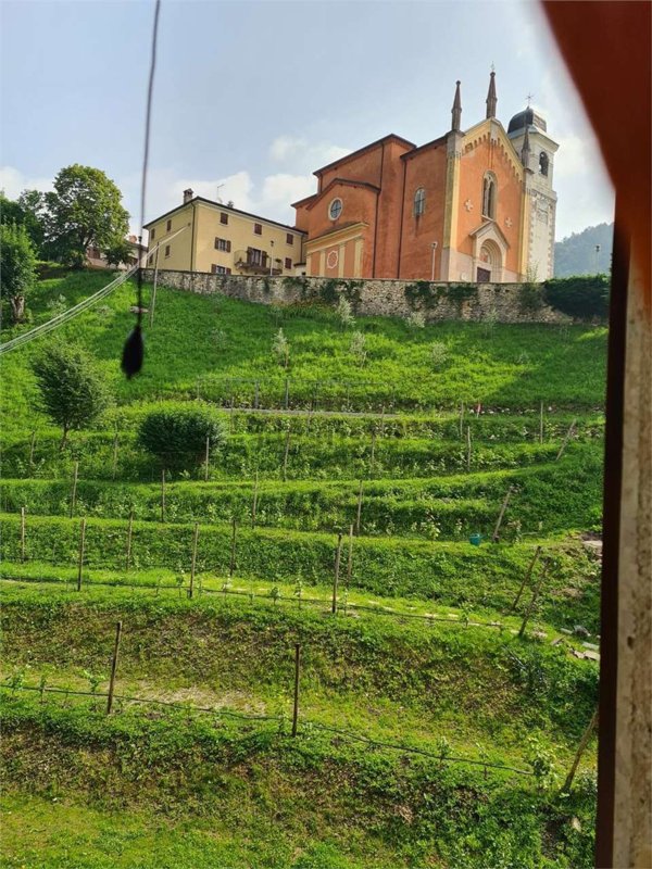 appartamento in vendita a Ferrara di Monte Baldo