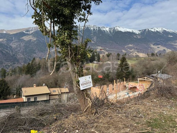 terreno edificabile in vendita a Ferrara di Monte Baldo