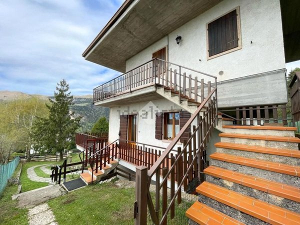 appartamento in vendita a Ferrara di Monte Baldo