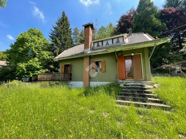 casa indipendente in vendita a Ferrara di Monte Baldo