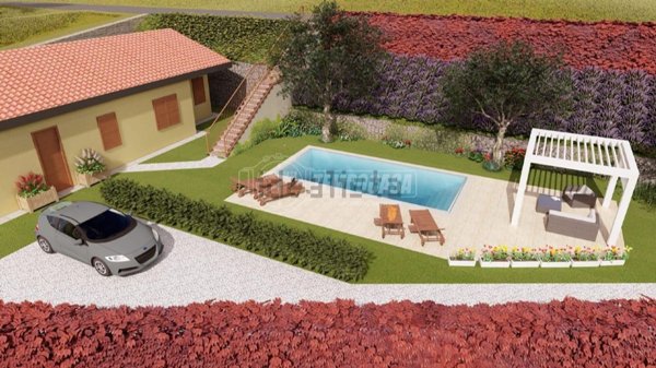 casa indipendente in vendita a Ferrara di Monte Baldo