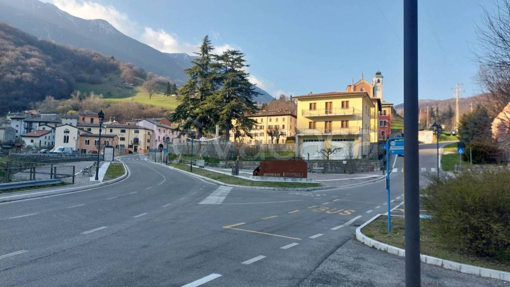 appartamento in vendita a Ferrara di Monte Baldo