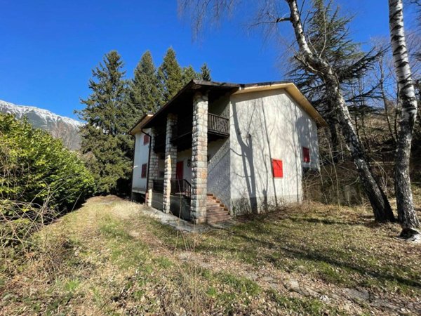 casa indipendente in vendita a Ferrara di Monte Baldo