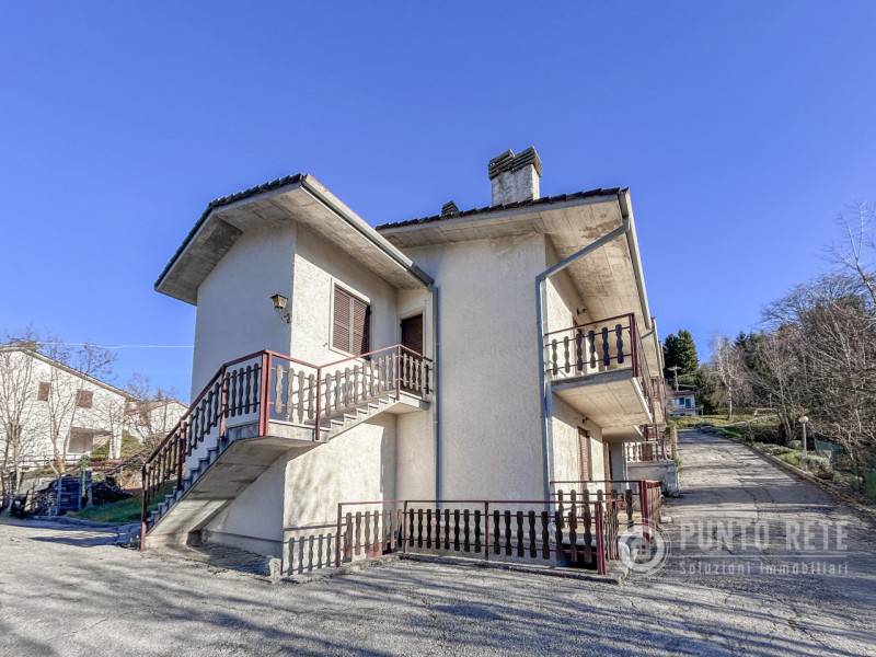 appartamento in vendita a Ferrara di Monte Baldo