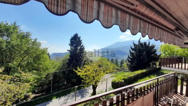 appartamento in vendita a Ferrara di Monte Baldo
