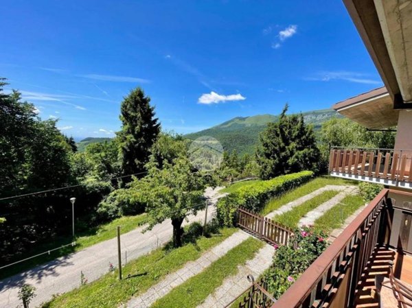 appartamento in vendita a Ferrara di Monte Baldo
