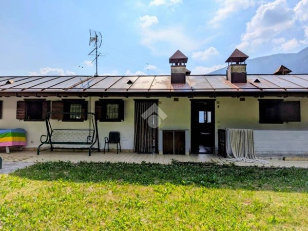 appartamento in vendita a Ferrara di Monte Baldo