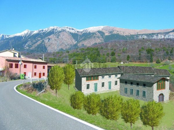 terreno in vendita a Ferrara di Monte Baldo