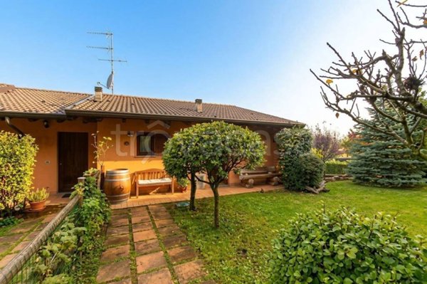 appartamento in vendita a Ferrara di Monte Baldo
