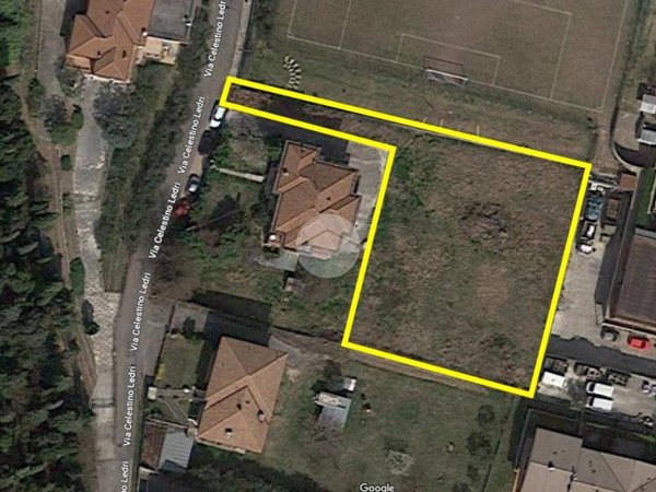 terreno edificabile in vendita a Fumane
