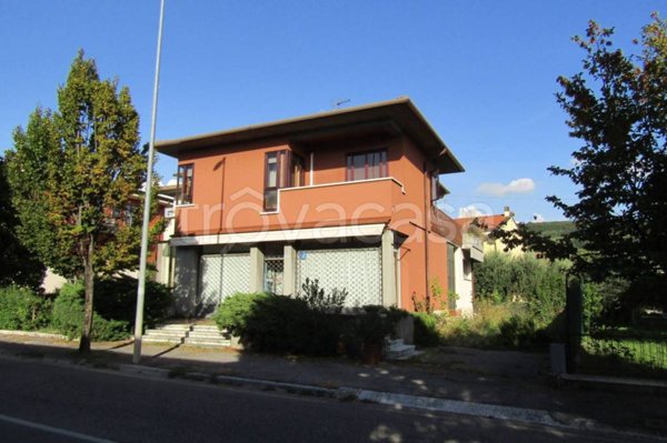 casa indipendente in vendita a Fumane
