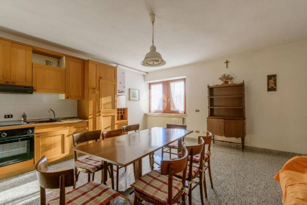 appartamento in vendita a Fumane in zona Breonio