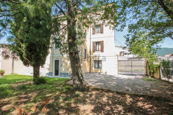 casa indipendente in vendita a Fumane