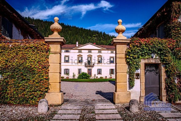 casa indipendente in vendita a Fumane