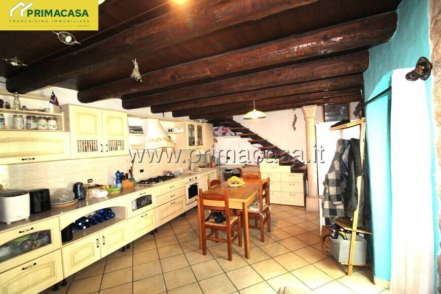 appartamento in vendita a Fumane in zona Mazzurega