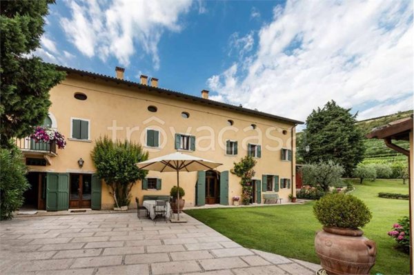 casa indipendente in vendita a Fumane