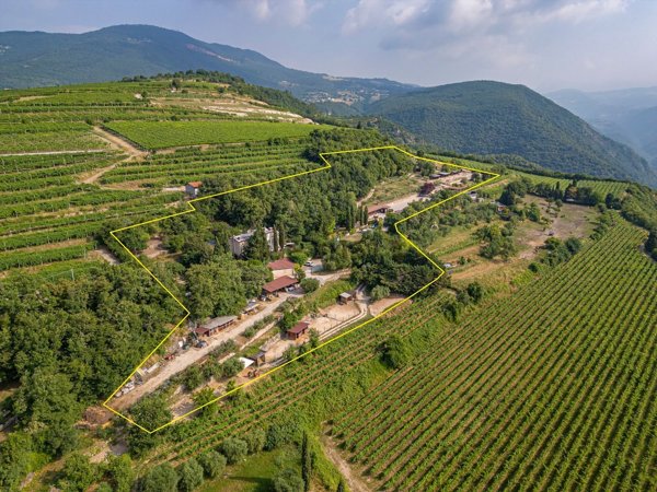 casale in vendita a Fumane in zona Cavalo