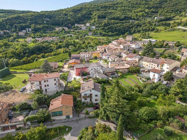 casa indipendente in vendita a Fumane in zona Cavalo