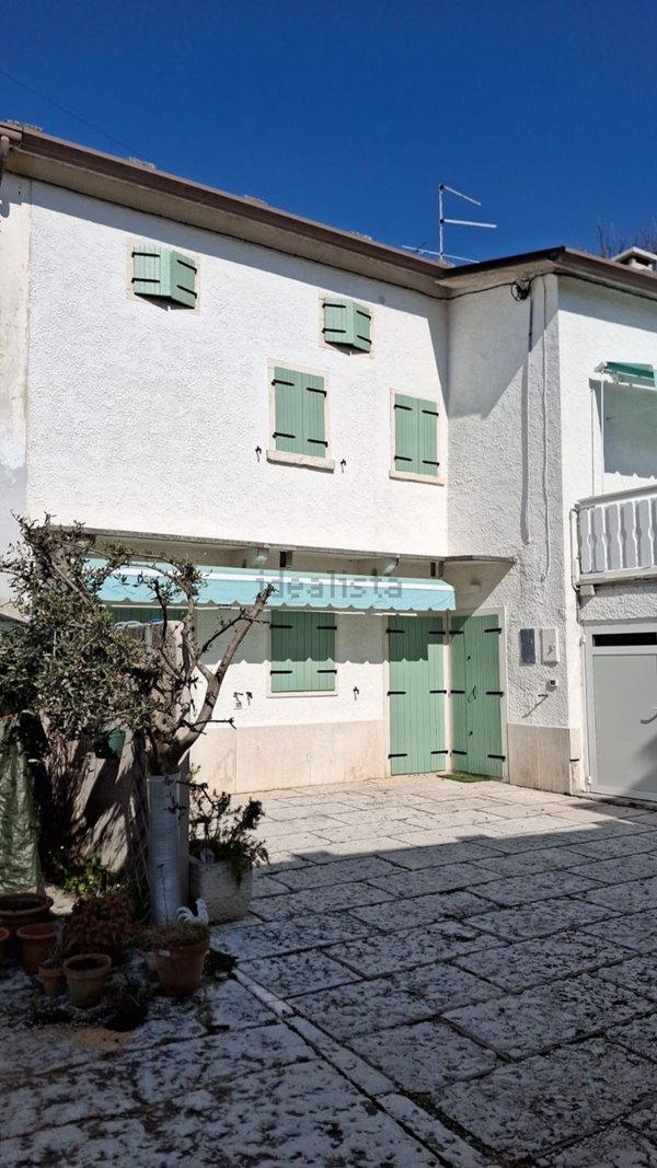 casa indipendente in vendita a Fumane