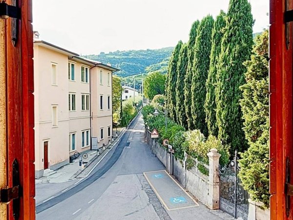 intera palazzina in vendita a Fumane