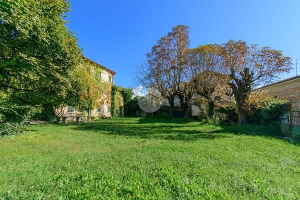 casa indipendente in vendita a Fumane in zona Cavalo