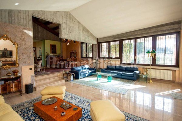 casa indipendente in vendita a Fumane