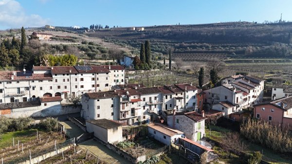 quadrivano in vendita a Fumane