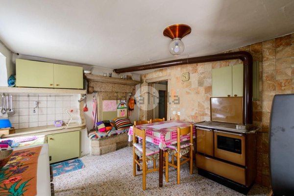 appartamento in vendita a Fumane in zona Breonio