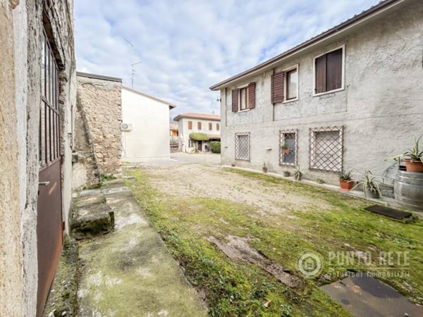 casa indipendente in vendita a Fumane