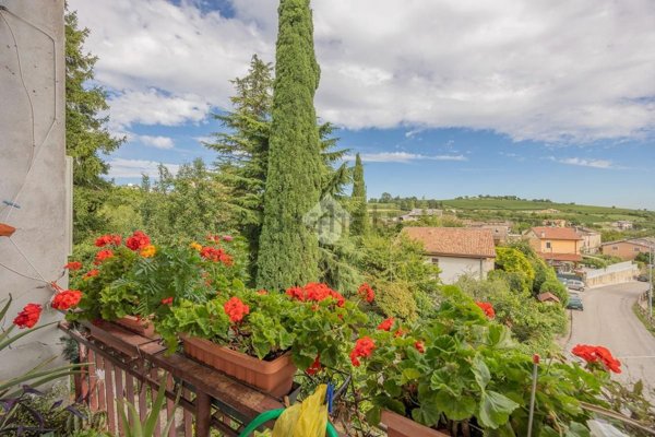 casa indipendente in vendita a Fumane in zona Cavalo