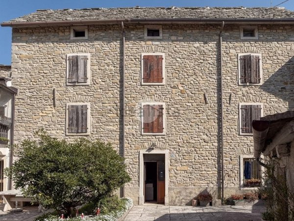 casa indipendente in vendita a Fumane in zona Breonio
