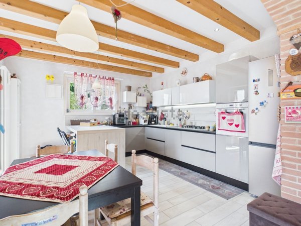 casa indipendente in vendita a Fumane