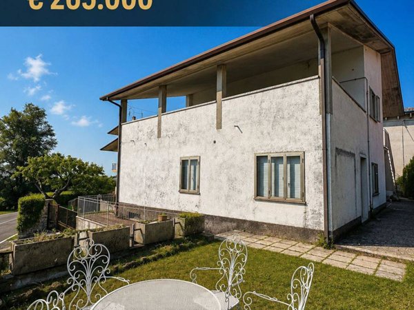 casa indipendente in vendita a Fumane in zona Mazzurega