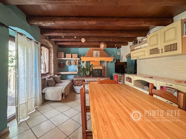 casa indipendente in vendita a Fumane in zona Mazzurega