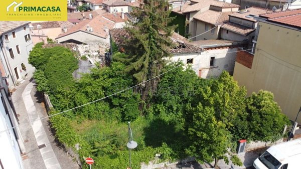 casale in vendita a Fumane