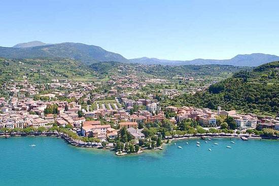 negozio in vendita a Garda