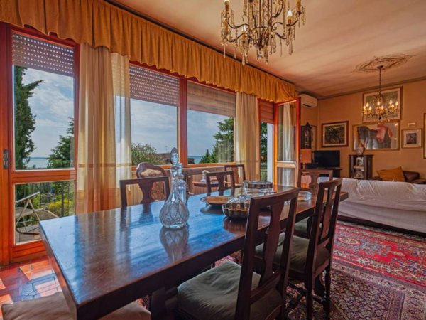 casa indipendente in vendita a Garda