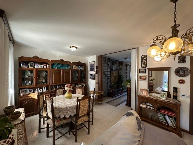 casa indipendente in vendita a Garda