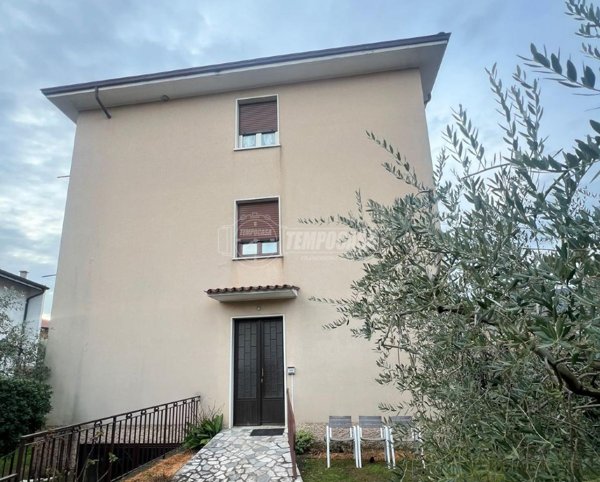 appartamento in vendita a Garda