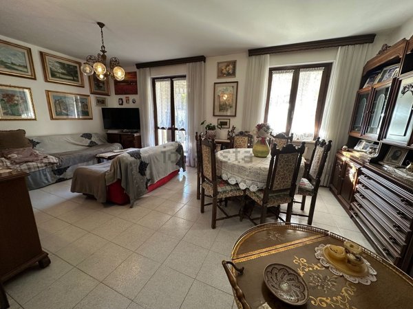 casa indipendente in vendita a Garda