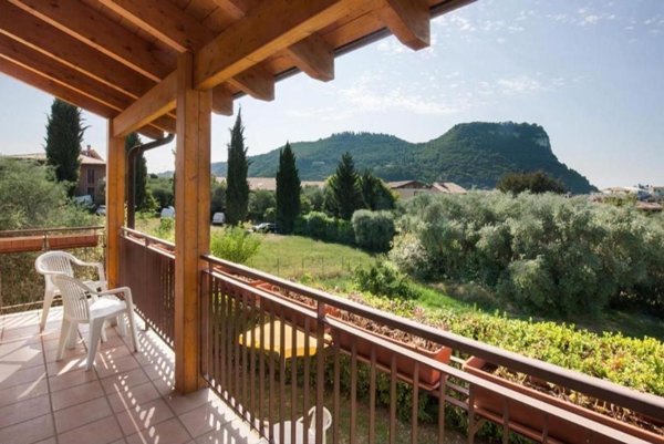 casa indipendente in vendita a Garda