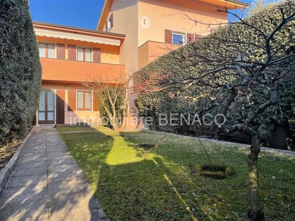 casa indipendente in vendita a Garda