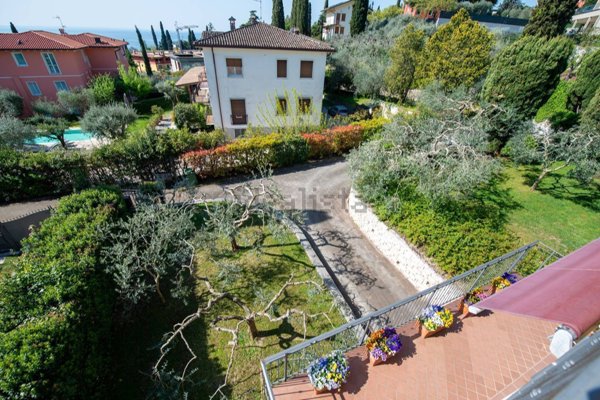 casa indipendente in vendita a Garda