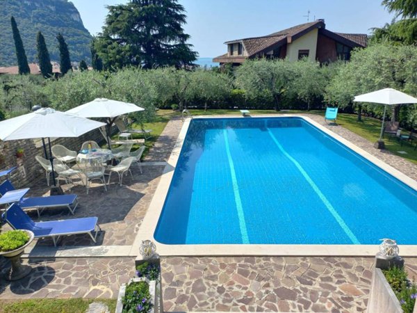 casa indipendente in vendita a Garda